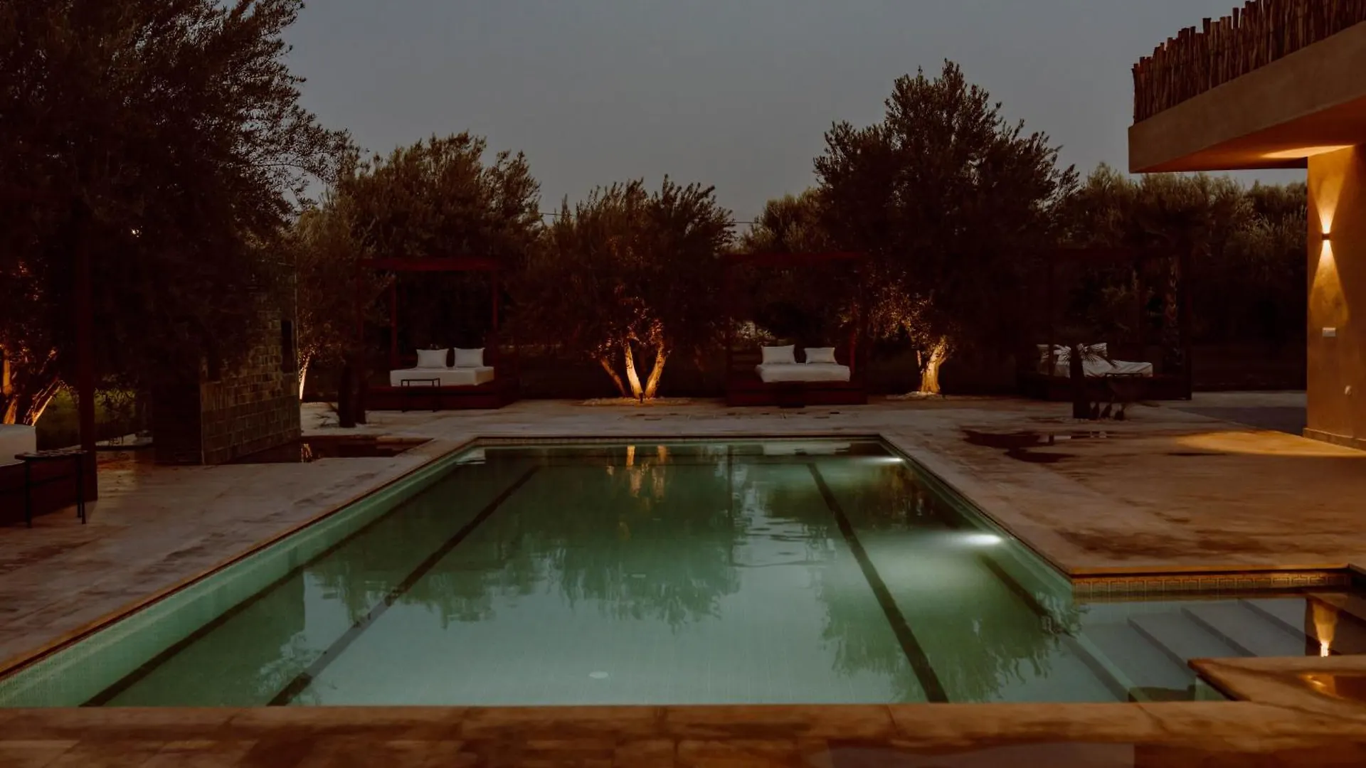 Aarabian Lodge location